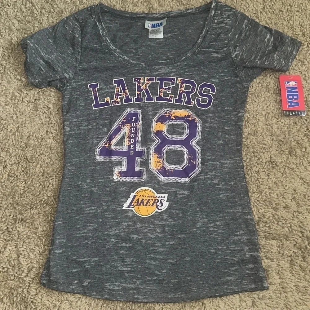 NWT Ladies NBA Lakers T-Shirt (M)